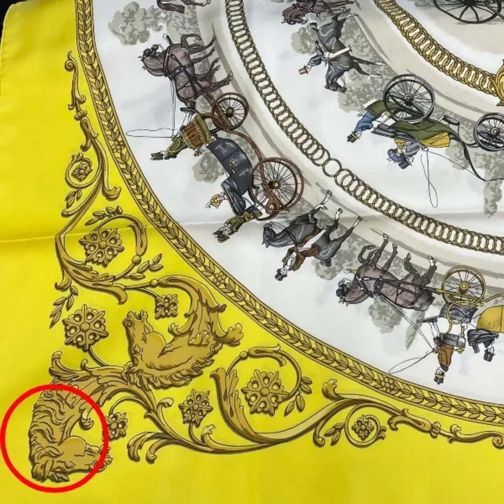 HERMES Yellow Scarf - Picture 12 of 13